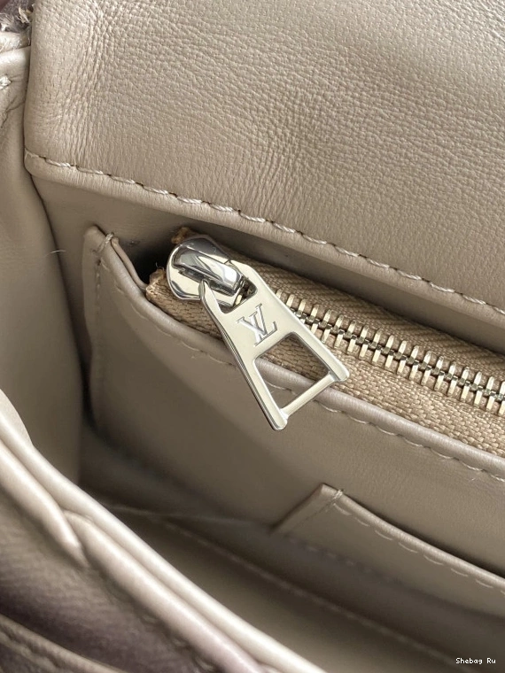 LOUIS VUITTON GO-14 MM 0806